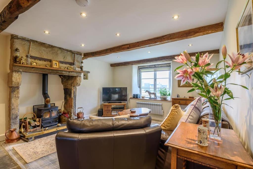 Westside Cottage: Yorkshire Dales Pet-Friendly Retreat Newby  Exterior photo