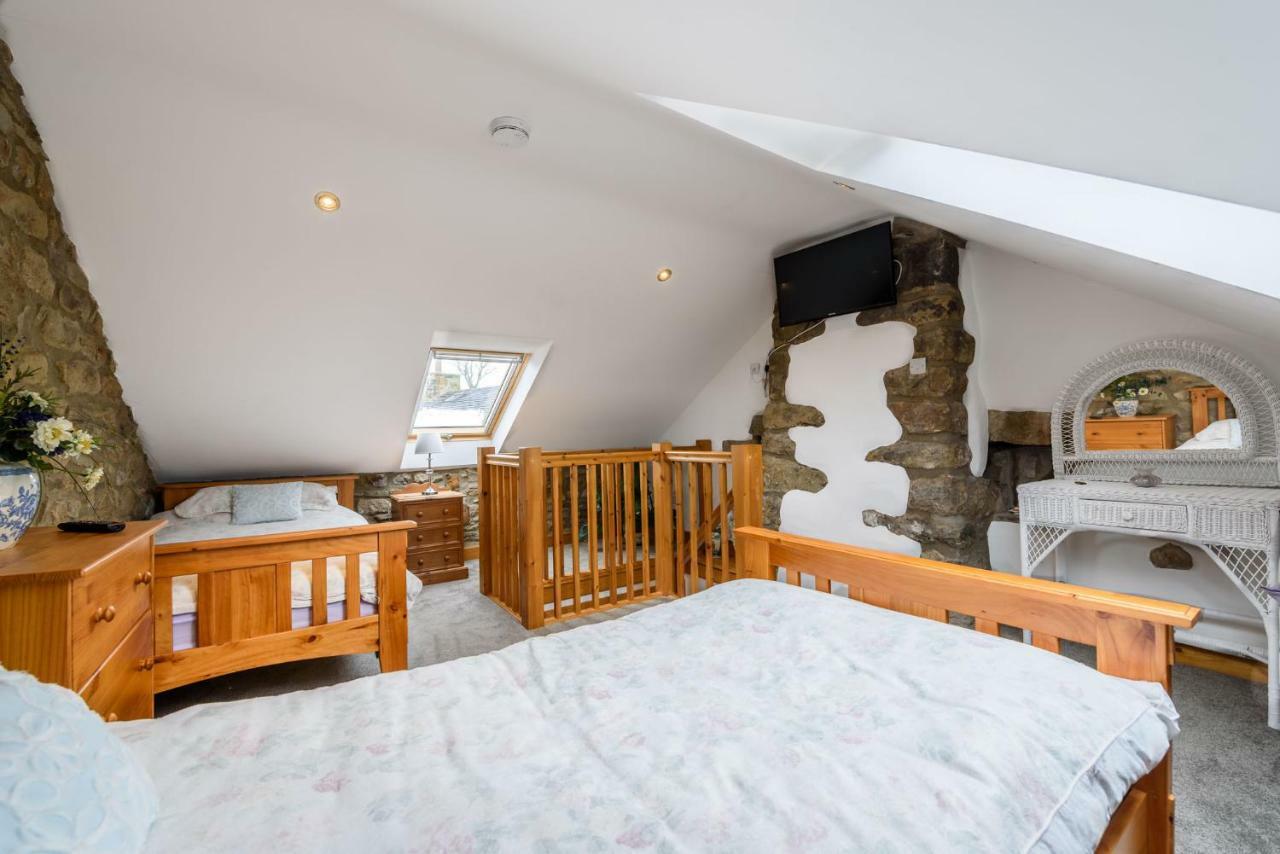 Westside Cottage: Yorkshire Dales Pet-Friendly Retreat Newby  Exterior photo